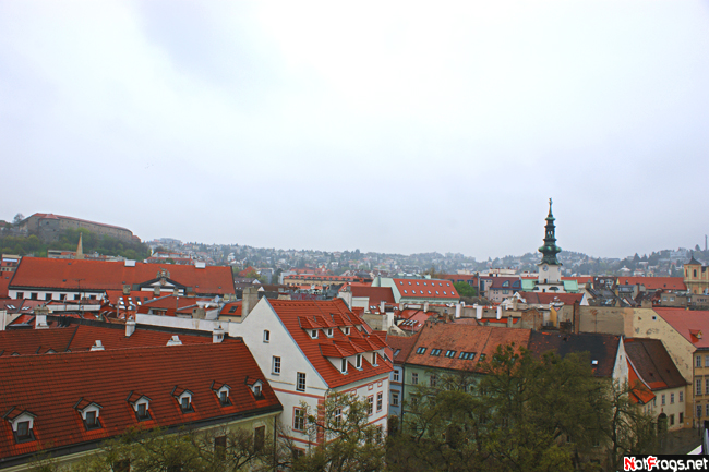 Вид на северо-западную часть Старого города и Михальску башню Братислава, Словакия