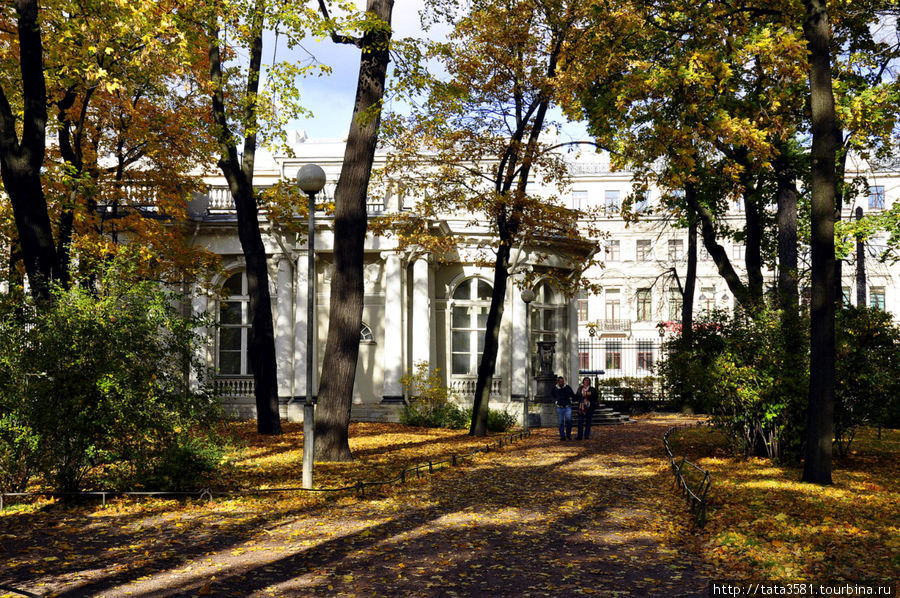 Сад Аничкова дворца Санкт-Петербург, Россия