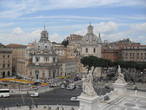 Вид  на Площадь Венеции с монумента Алтарь Отечества .Рим.