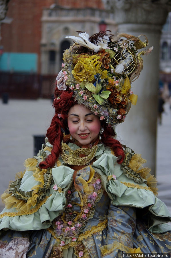 Тема карнавала — эпоха мадам Сисси. Венеция, Италия