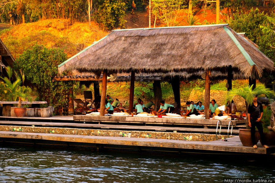 Вот это место.Тайский массаж на реке Квай. Паттайя, Таиланд