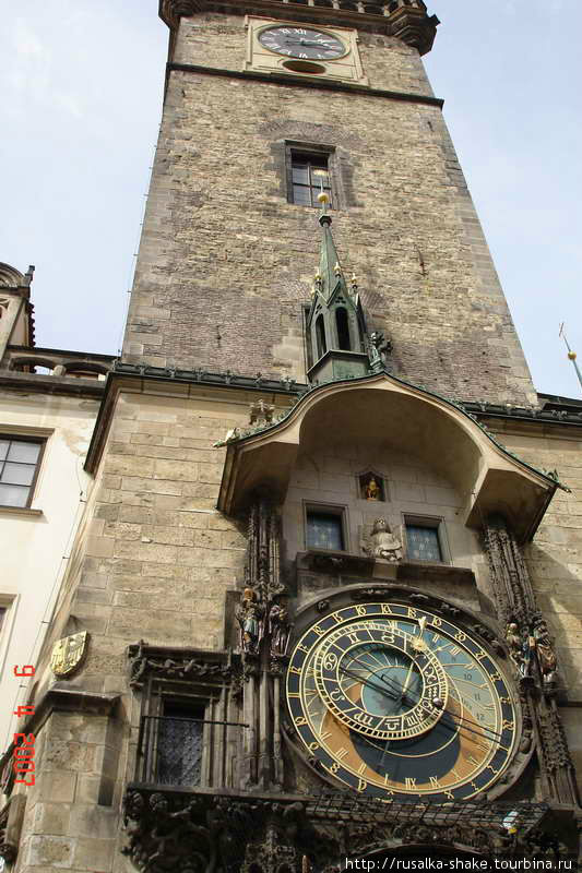 Часы Орлой на Староместской площади Прага, Чехия