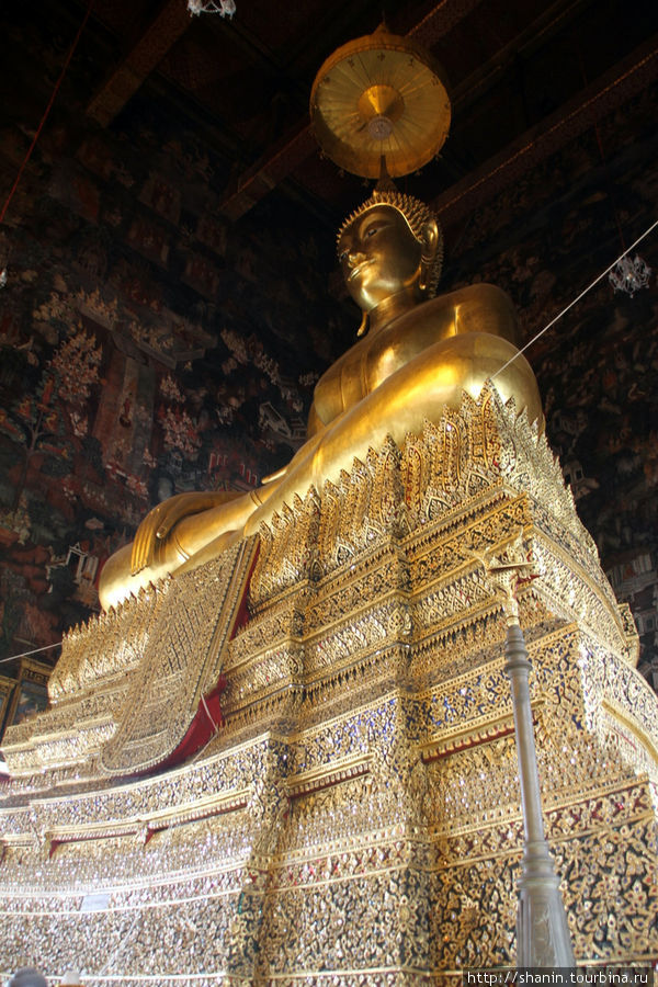 Ват Сутхат - королевский монастырь первого ранга Бангкок, Таиланд
