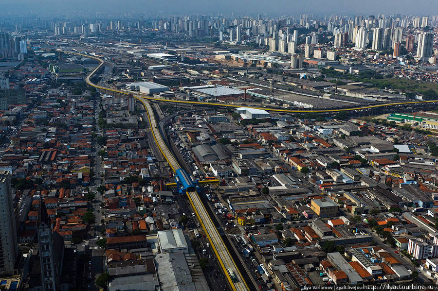 В Сан-Паулу для автобосув строят специальные эстакады. Сан-Паулу, Бразилия