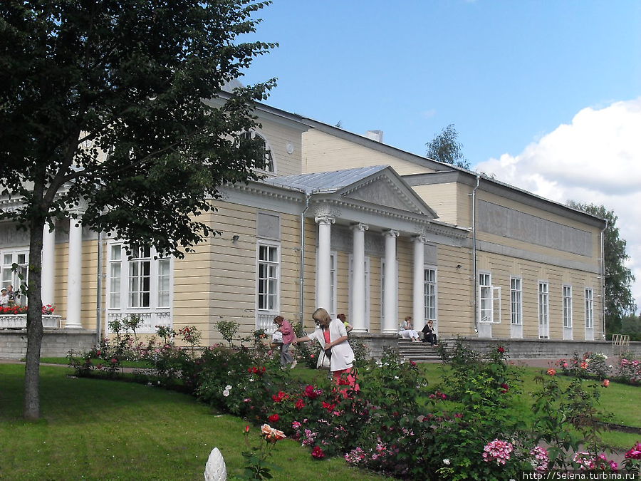 Розовый павильон Павловск, Россия