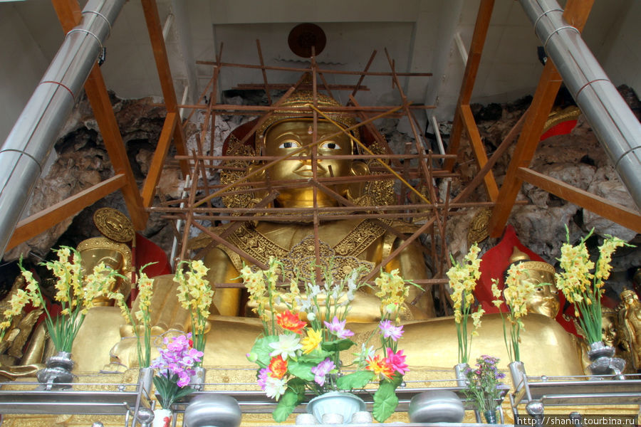 Гигантский золотой Будда Пиндайя, Мьянма