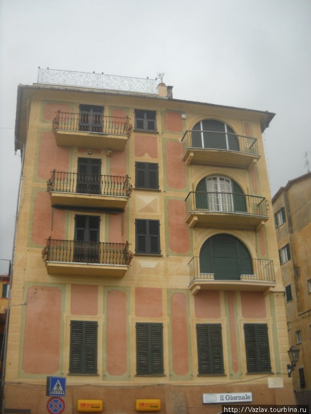 Разные окна Санта-Маргерита-Лигуре, Италия