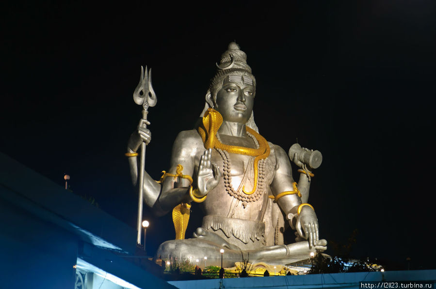 Мурдешвар- Под Ладонью Шивы Штат Карнатака, Индия