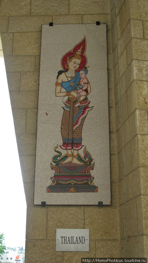 Дева Мария по-тайски Назарет, Израиль