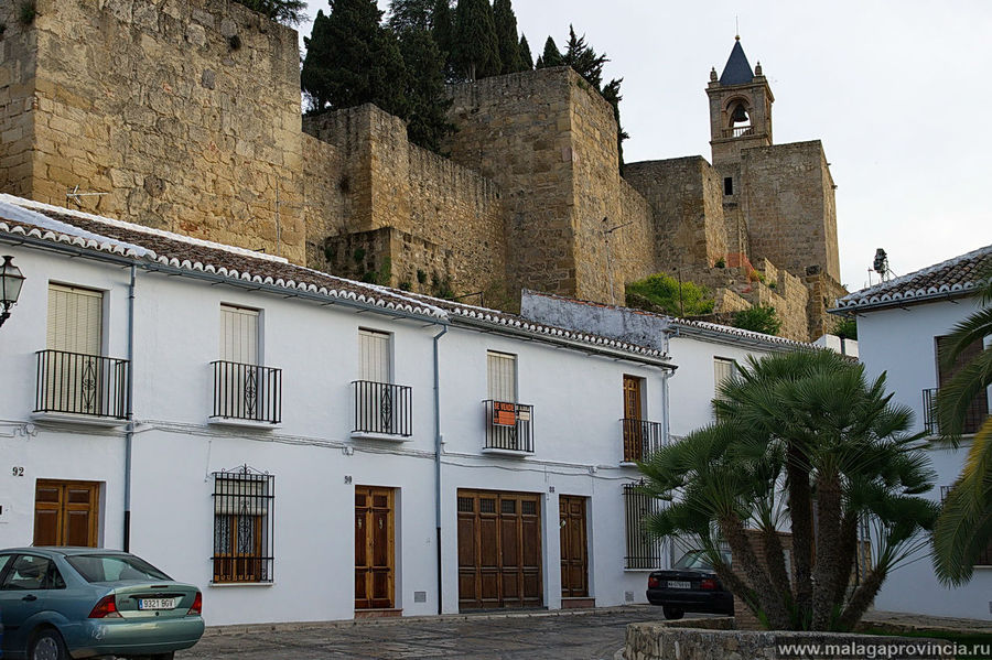 Арабская крепость Alcazaba Антекера, Испания
