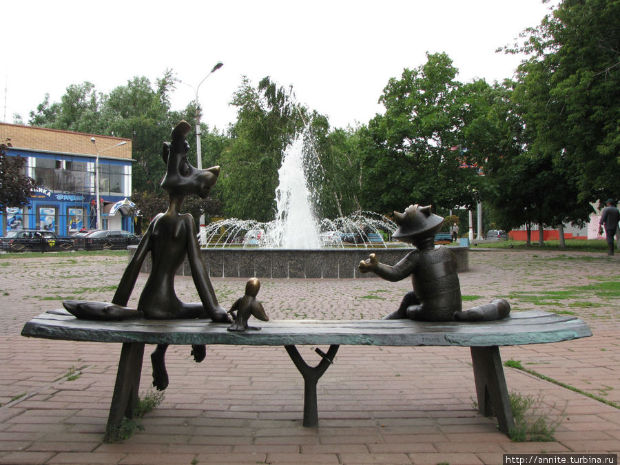 Беседа у фонтана. Раменское, Россия