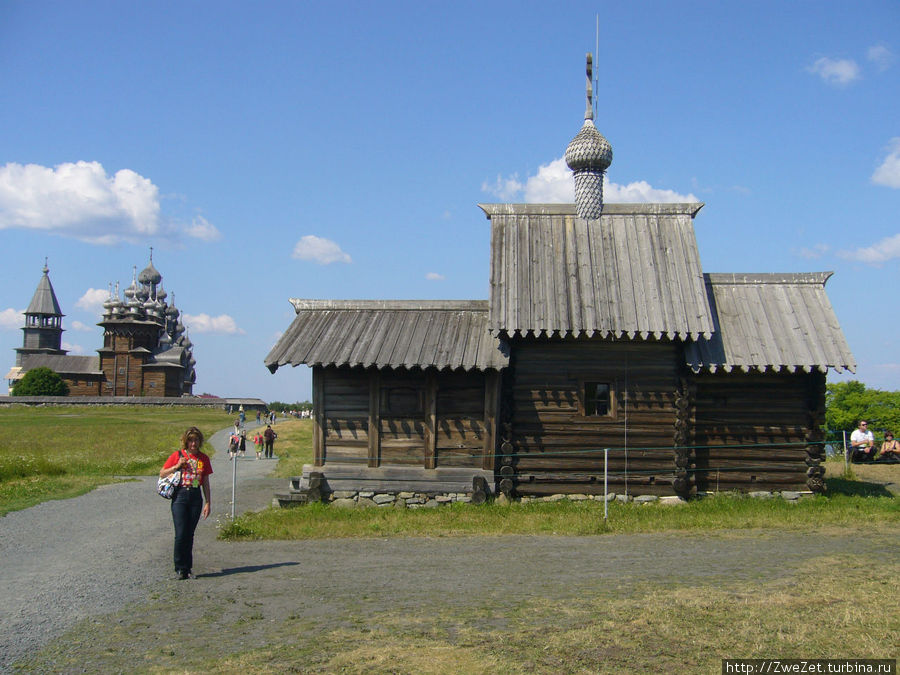 церковь Воскрешения Лазаря — XIV век Кижи, Россия