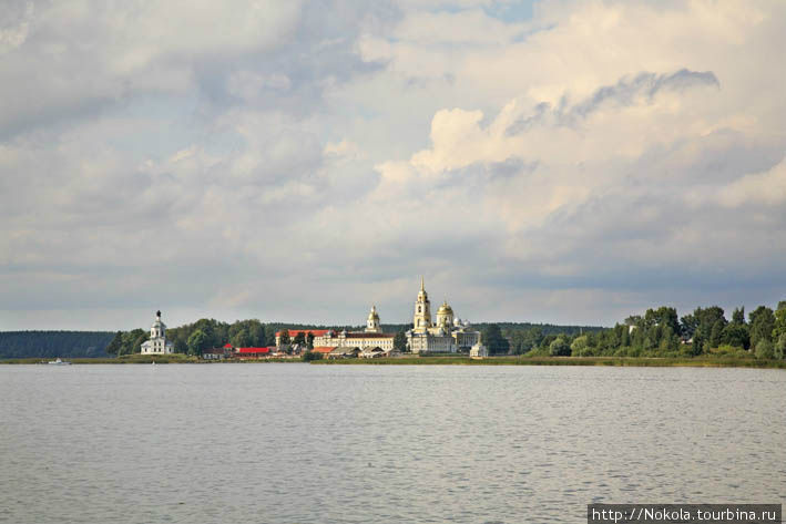 На озере Селигер Осташков и Озеро Селигер, Россия