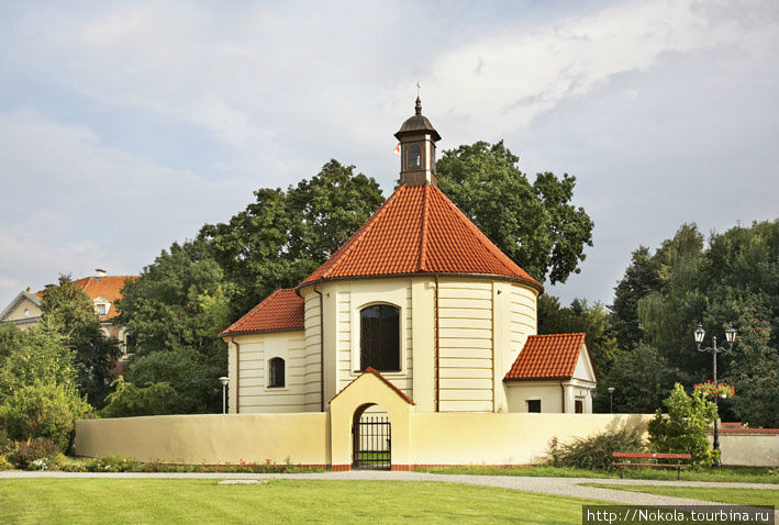 Костел Св. Марии Магдалины Пултуск, Польша
