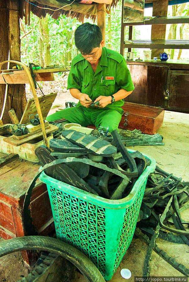 Тоннели Кучи — памятник отваге воинов вьетконга Юго-Восточный регион, Вьетнам