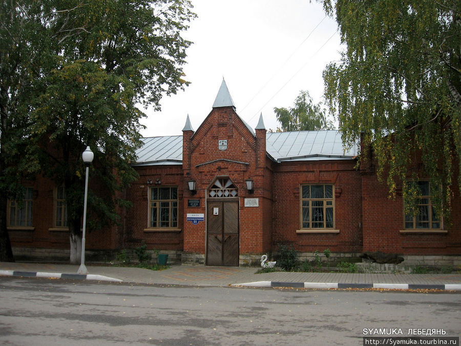 Краеведческий музей. Бывшая гимназия. Лебедянь, Россия
