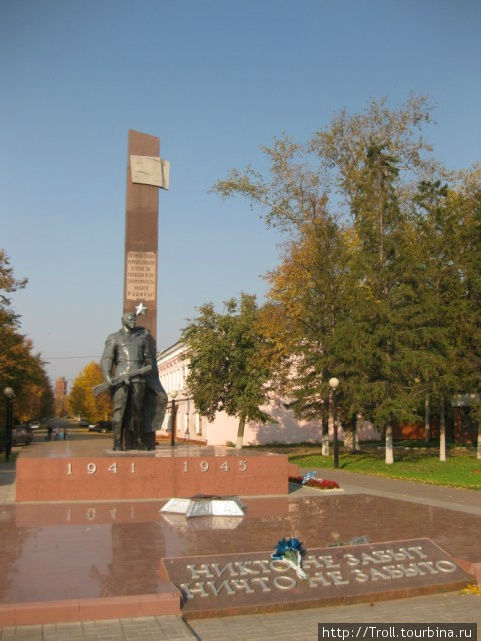 Мемориал, что радует, в хорошей форме Зарайск, Россия