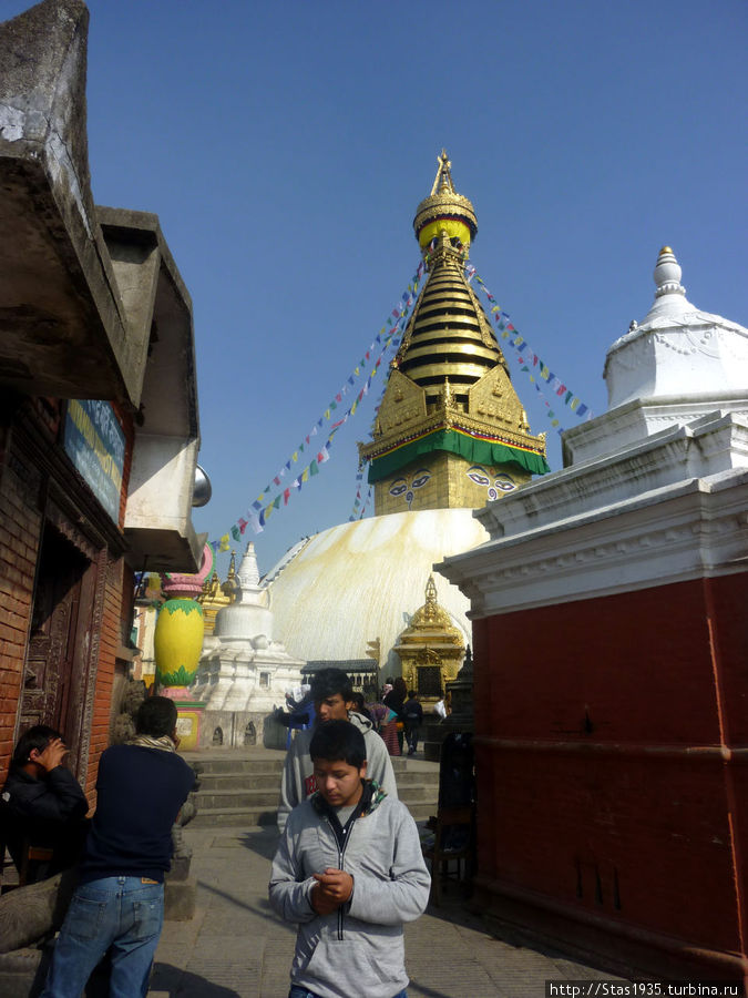 Катманду. Храмовый комплекс Сваямбунатх. Пагода Сваямбунатх. Катманду, Непал