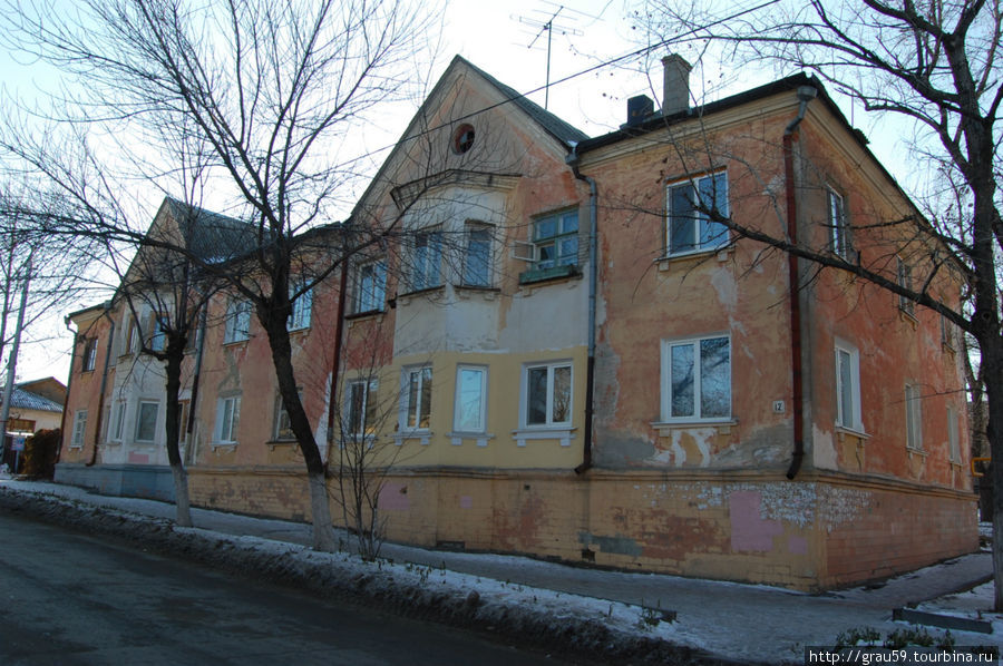 ул. Хомяковой, 12 	Дом жилой, 1956 г. Саратов, Россия