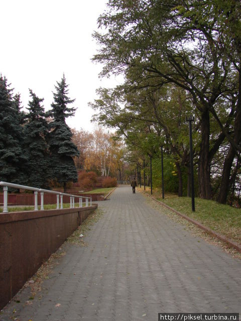 Южный вход в парк Киев, Украина