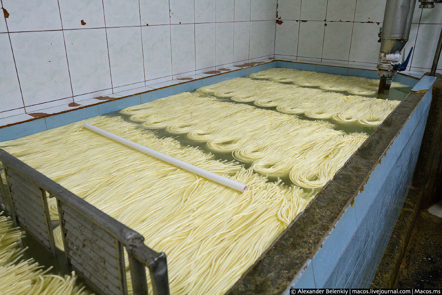 Как делают адыгейский сыр Майкоп, Россия