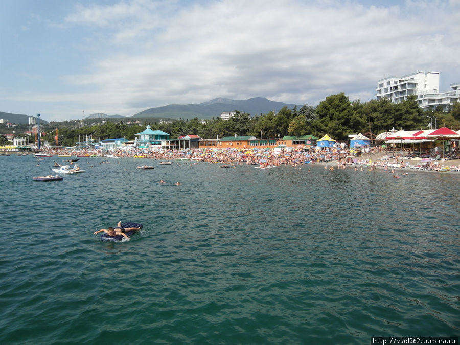 Алушта - первый курорт на пути к ЮБК. Алушта, Россия