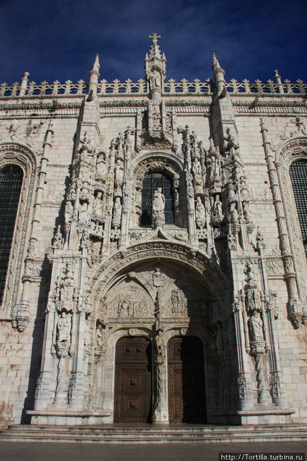 Лиссабон, Белен
Монастырь Жеронимуш [Mosteiro dos Jeronimu] — Южный портал