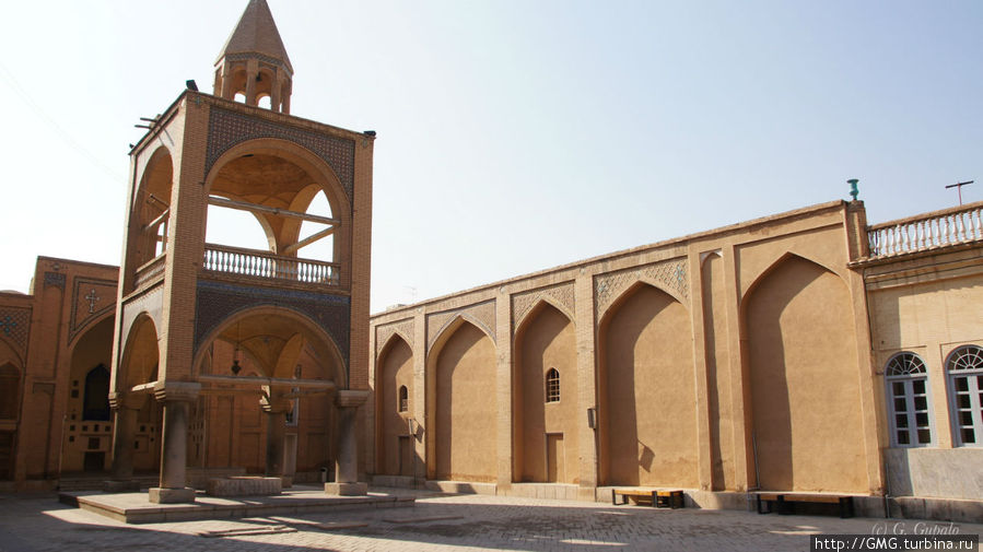 Армянский культурный центр. Исфахан, Иран