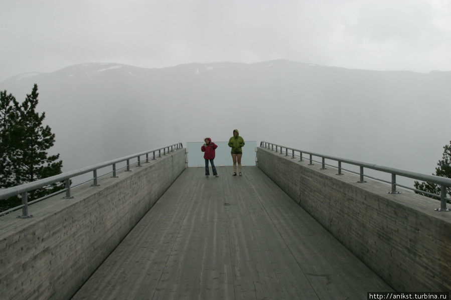 Обратите внимание, чем «заканчивается» смотровая площадка Западная Норвегия, Норвегия