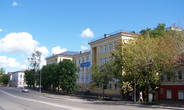 Здание Череповецкого Государственного Университета (ранее школа №1) на Советском проспекте