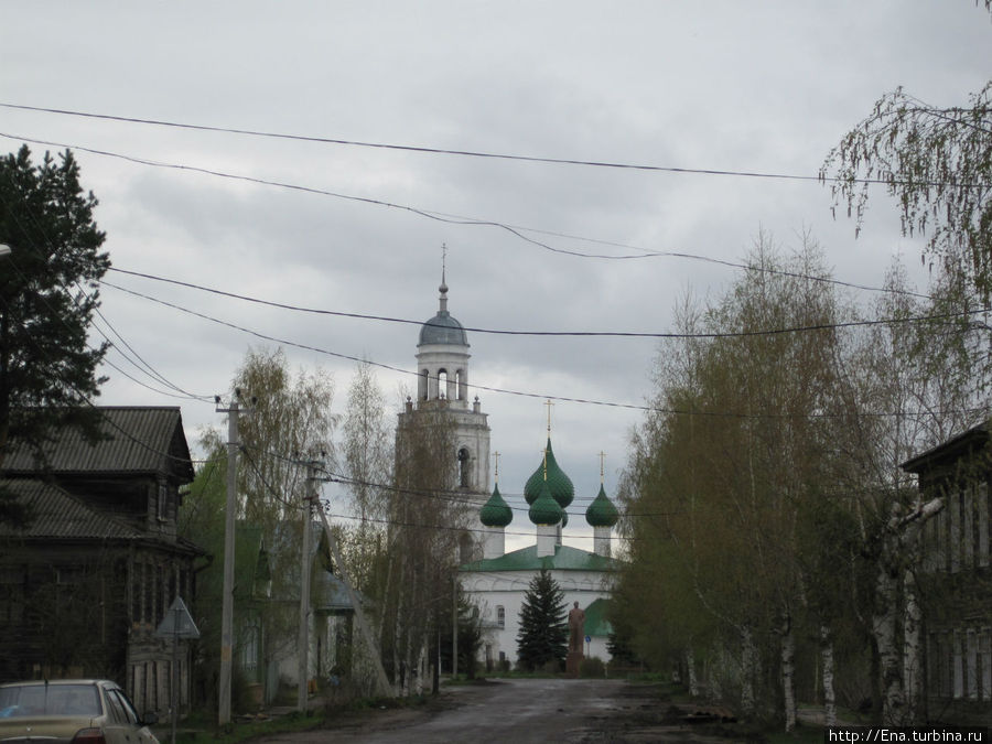 Дорога к Троицкому собору Пошехонье, Россия