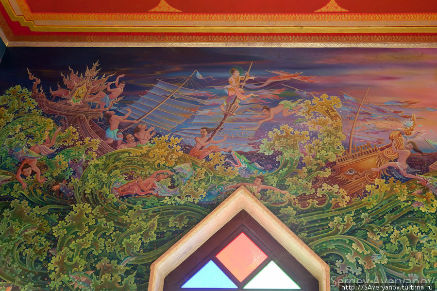 Тайский храм, интерьер, росписи, повествующие о приходе учения в Тайланд Бодх-Гая, Индия