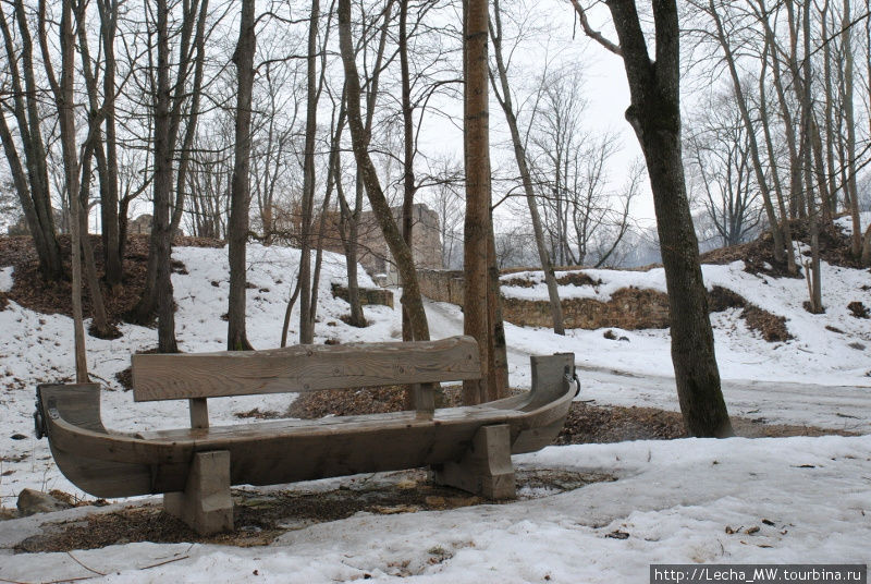 Парк около замка Кокнесе Лудза, Латвия