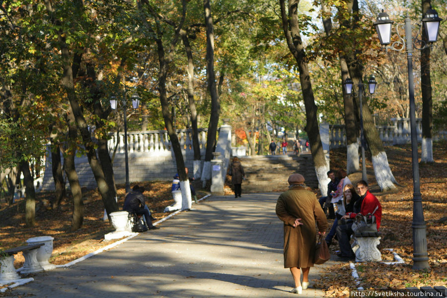 Прогулка по Покровскому парку Владивосток, Россия