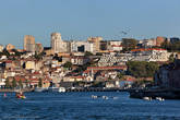 Порту очень старый город, римляне называли его Portus Cale, затем именно это название и переросло в Португалию. 1872 году в Порту запустили трамваи, впервые на всем Иберийском полуострове.