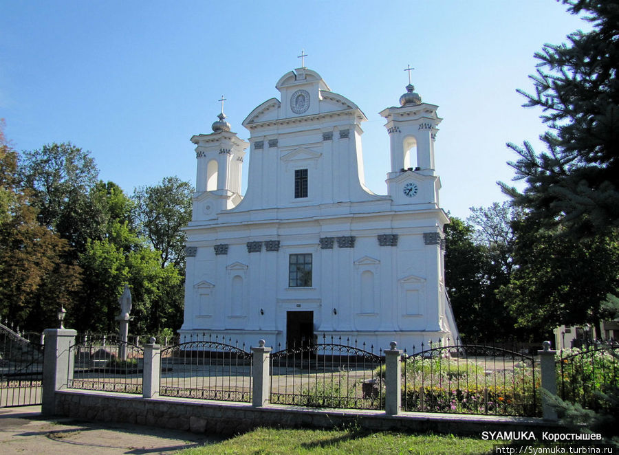 Костел Рождества Пресвятой Девы Марии, — самый старый из костелов, сохранившийся в непосредственной близости от Киева. Коростышев, Украина