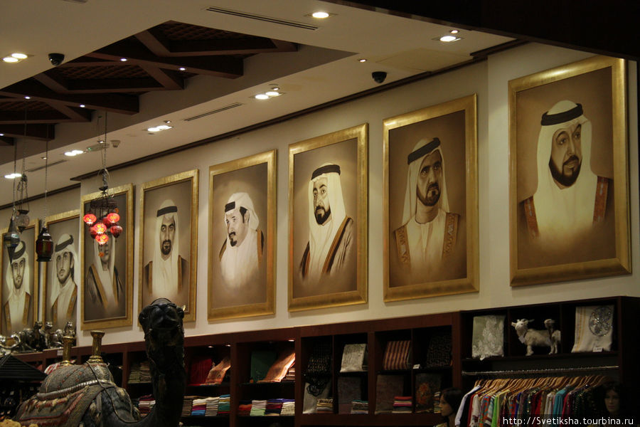 Самый крупный торгово-развлекательный центр в мире Дубай, ОАЭ