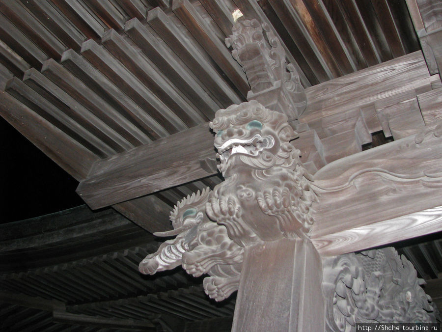 Ночной визит в синтоистский храм. Изучаем правила поведения. Касугаи, Япония