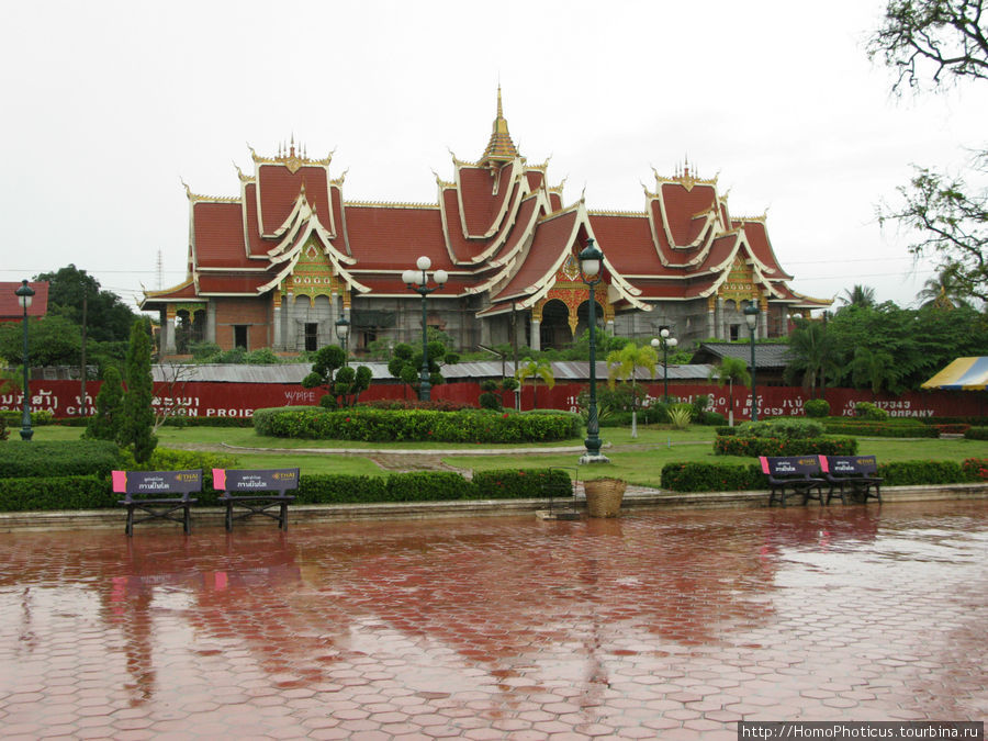 Пха Тхат Луанг Вьентьян, Лаос