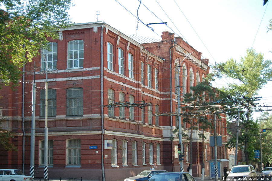 Здание Мариинской женской гимназии Саратов, Россия