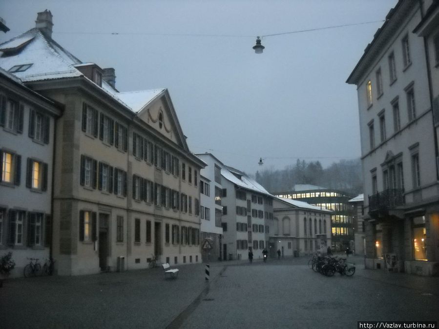 Тут фонари ещё не включили Винтертур, Швейцария