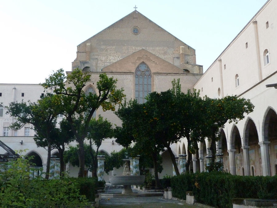 Экскурсия по монастырю Святой Клары Ассизской Неаполь, Италия