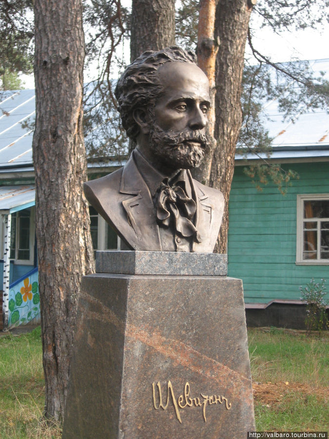 Памятник Левитану. Елисейково, Россия