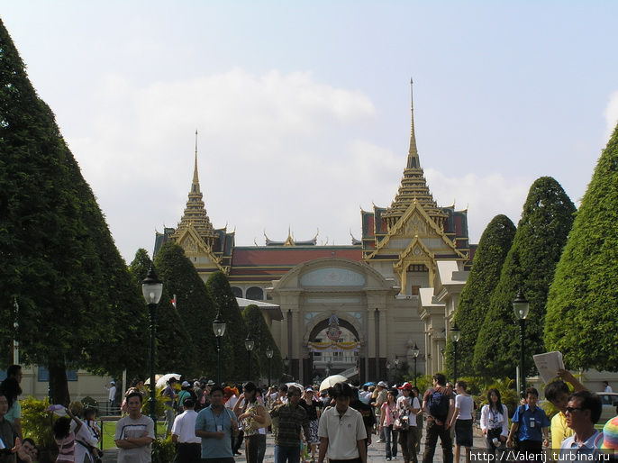 Мы приближаемся ко Дворцу Бангкок, Таиланд