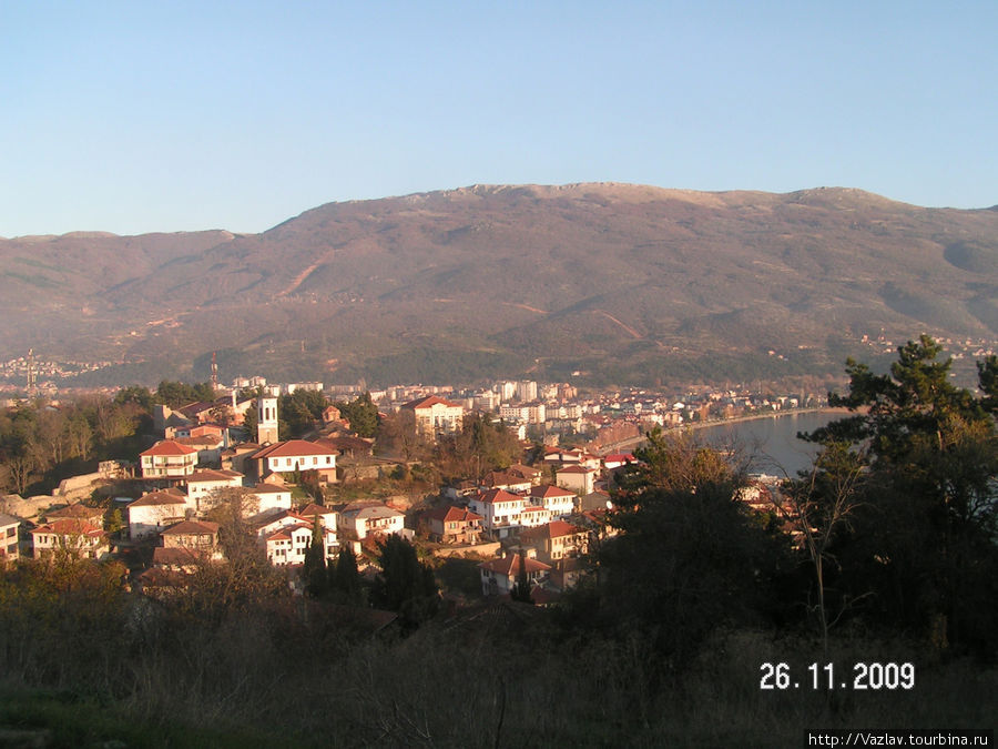 Город внизу Охрид, Северная Македония