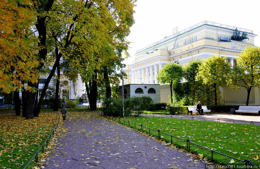 Сад аничкова дворца