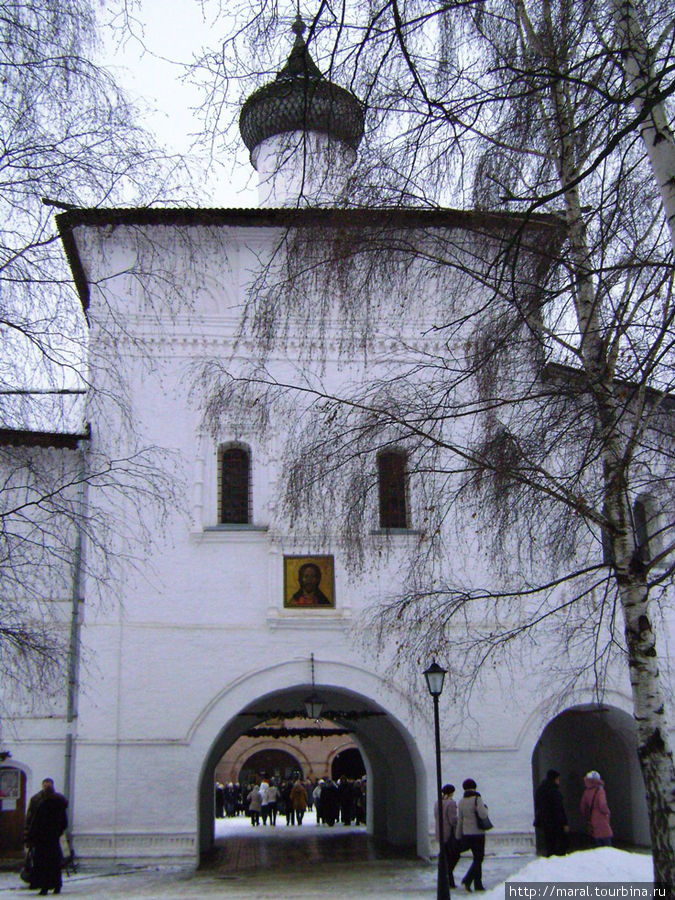 Благовещенская надвратная церковь Суздаль, Россия
