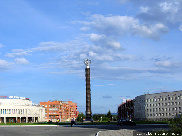 Главная площадь. Оленегорск, Россия