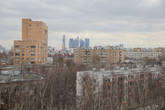 А так выглядит Москва Сити со стороны — из окна