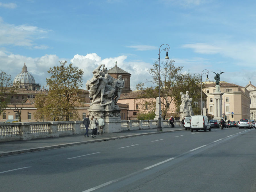 На мосту Виктора-Эммануила II Рим, Италия